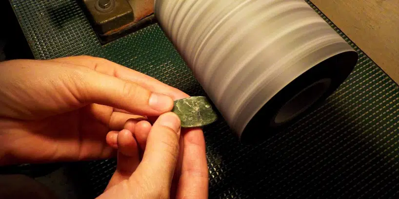 Jade-Polishing Hualien rainy day tour