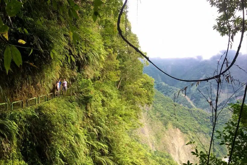 Walami Trail Cliff Crossong Walami Trail Tour