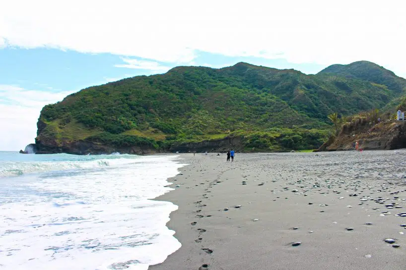 Cow Mountain Beach What to do in hualien. East Coast Hualien tour Shihtiping on east coast tour